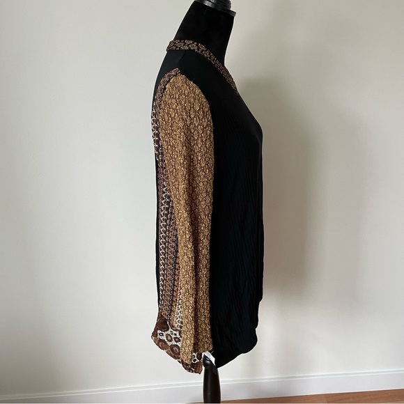 Staley Gretzinger Black Multi Mixed Media Art To Wear Long Sleeve Rayon Top NWT - Picture 4 of 8